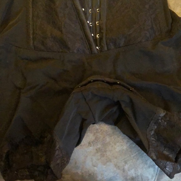 Body Magic Shaper - Picture 7 of 8